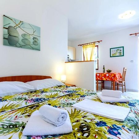 Villa Baska Esterno foto
