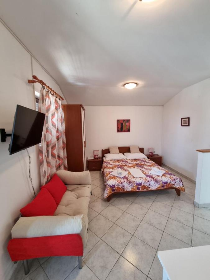 Villa Baska Esterno foto