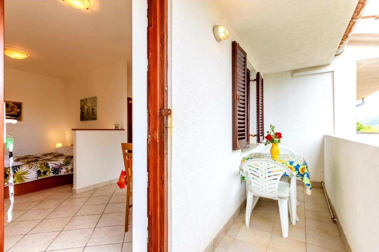 Villa Baska Esterno foto