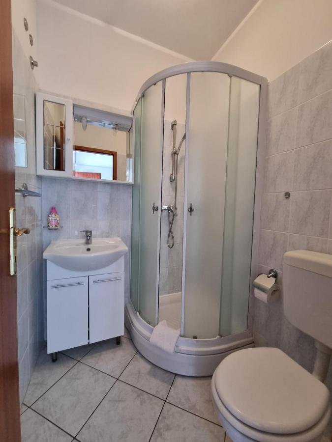 Villa Baska Esterno foto